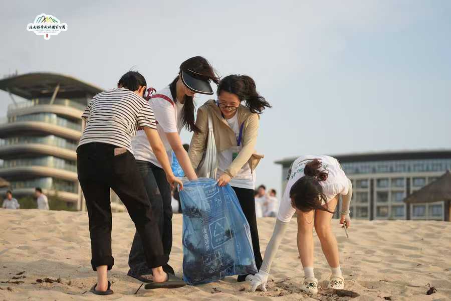 5b374a3994b2a4666db98575c968c93